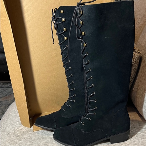 Black Lace-Up Knee-High Boots with Zippered Entry. Size 8.5 Joyfolie Brand - Picture 3 of 5